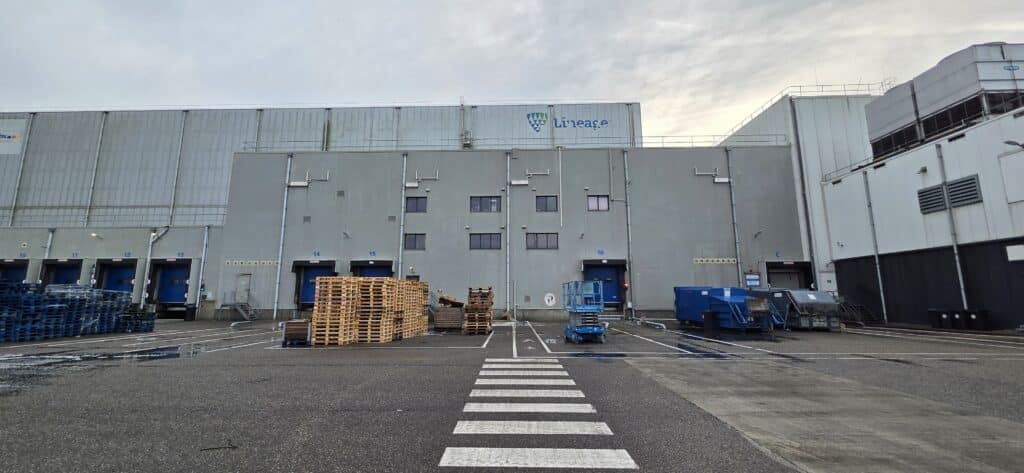 Lineage logistics Gevelreiniging